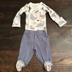 Just One You made by Carter’s Premie Set